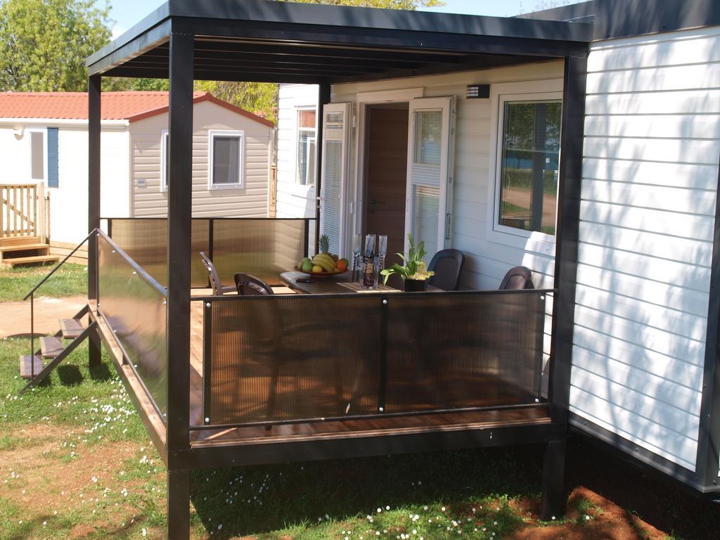 Camping Adria Mobile Home Park Umag Cameră foto