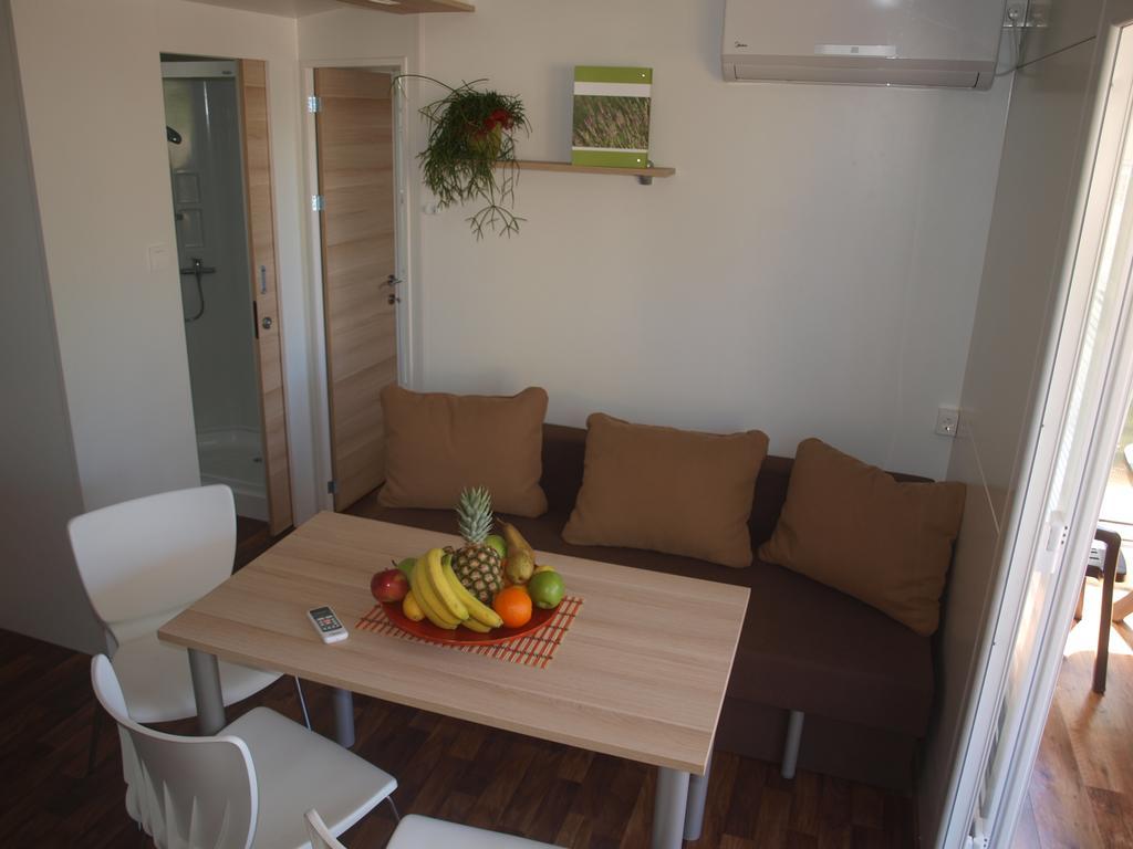Camping Adria Mobile Home Park Umag Cameră foto