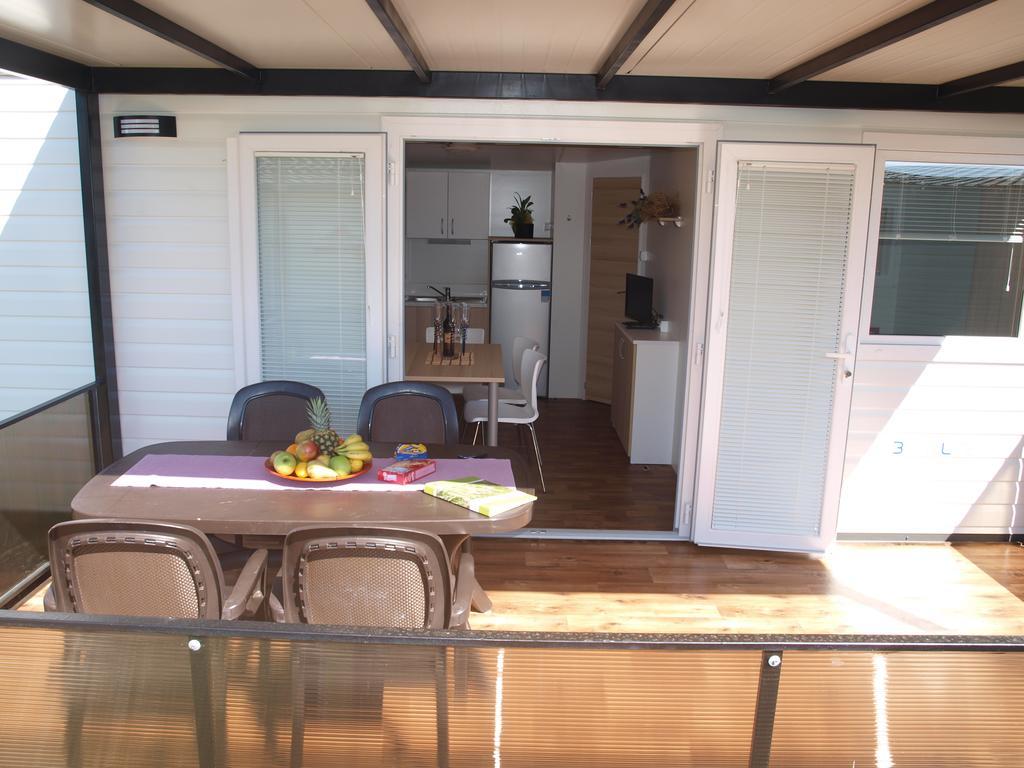 Camping Adria Mobile Home Park Umag Cameră foto