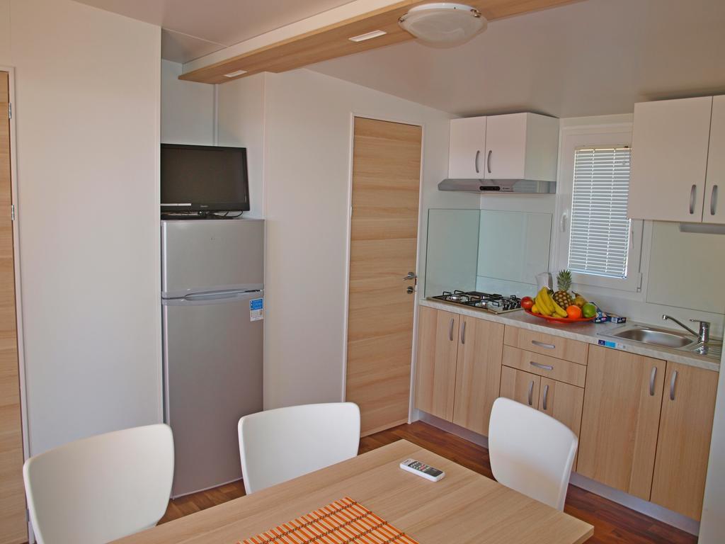 Camping Adria Mobile Home Park Umag Cameră foto