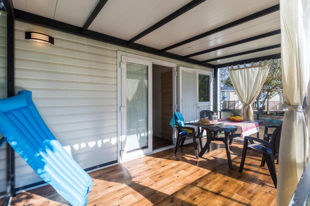 Camping Adria Mobile Home Park Umag Exterior foto