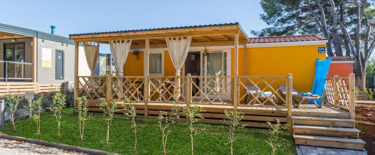 Camping Adria Mobile Home Park Umag Exterior foto