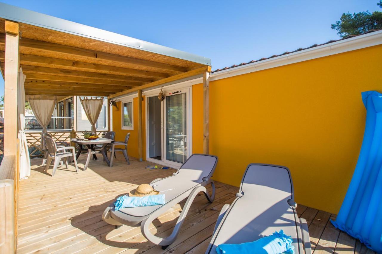 Camping Adria Mobile Home Park Umag Exterior foto